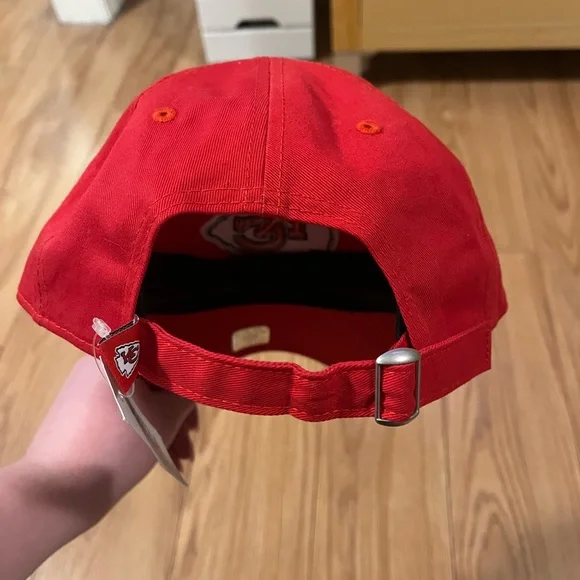 Kansas City Chiefs Hat - Picture 2 of 5